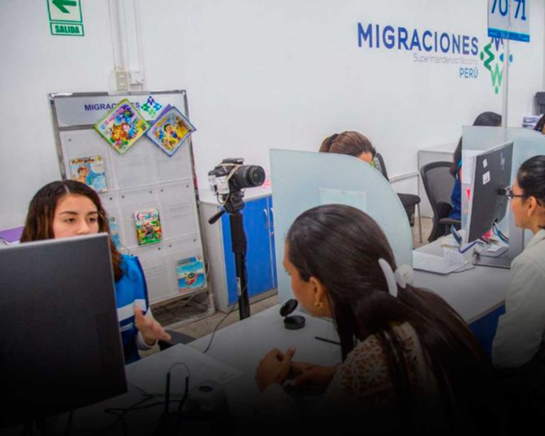 Conoce si te corresponde pagar multa a Migraciones en Perú