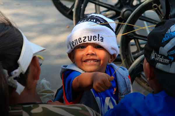 venezolanos Perú menores de edad calidad humanitaria