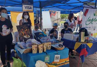emprendedores venezolanos en Perú feria