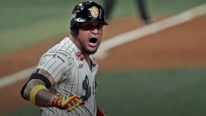 oswaldo arcia caracas magallanes 29 de octubre LVBP beisbol venezolano