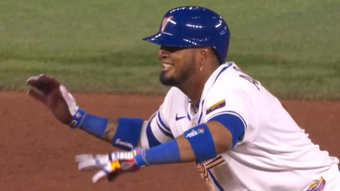 que significa la celebración del tambor en Venezuela en el clásico mundial de beisbol